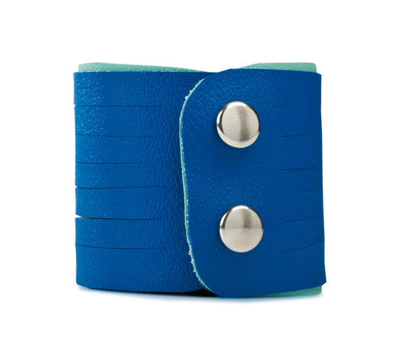 RUNWAY WRIST CUFF